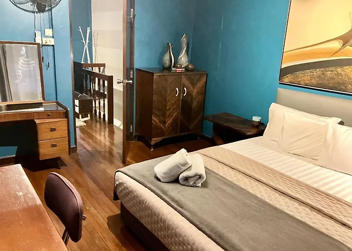 2 Bedroom Local House For 4 Guests - Pet Friendly Бангкок