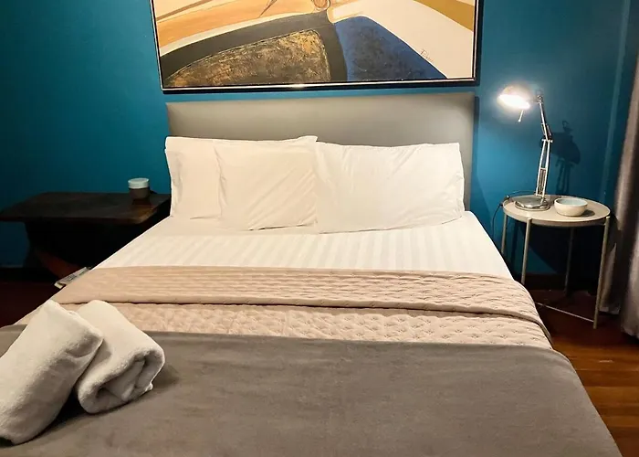 2 Bedroom Local House For 4 Guests - Pet Friendly Апартаменты